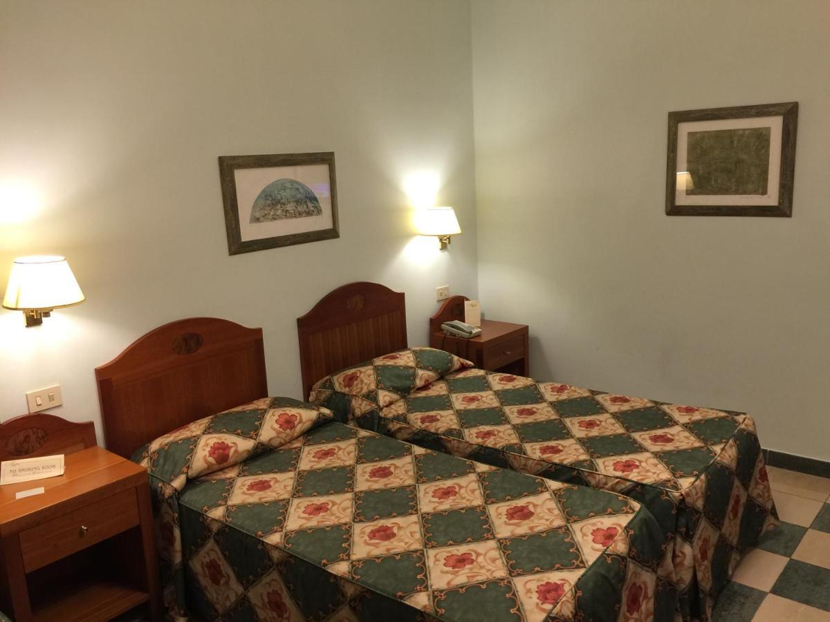 Aberdeen Hotel 3*